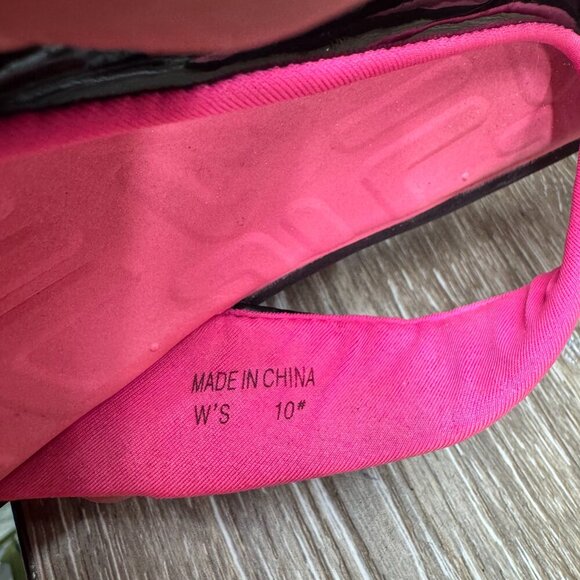 Fila  Memory Foam Black/Pink Thong Sandals Women's Size 9.5 - Picture 5 of 6